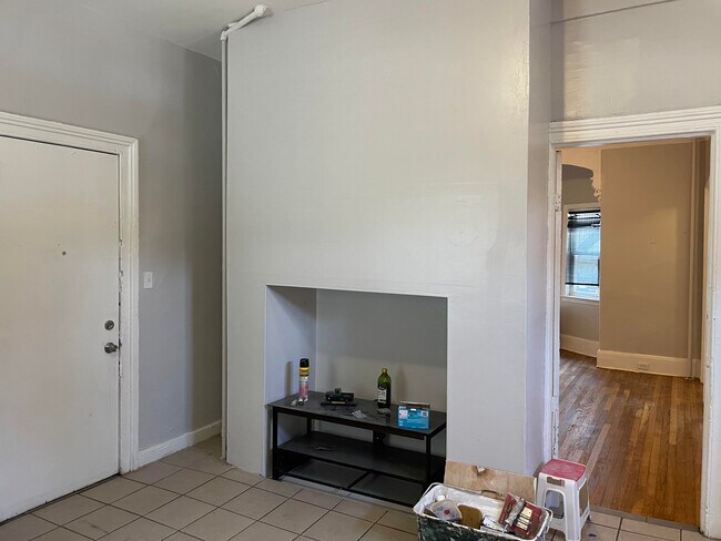 Foto del edificio - 62 Dehart Pl