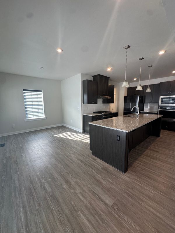 Foto del edificio - 91 Sierra Dr