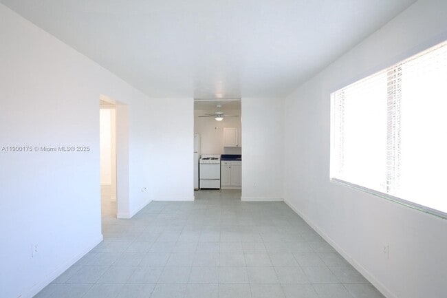 Foto del edificio - 126 SW 18th Ave