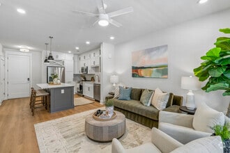 Building Photo - The Lodges of Huntersville