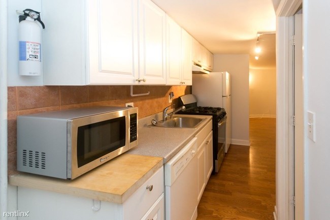 Foto del edificio - 587 W Hawthorne Pl
