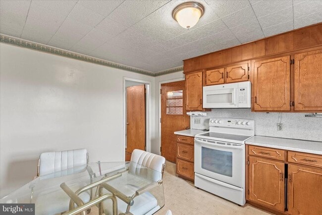 Foto del edificio - 1055 S Main St