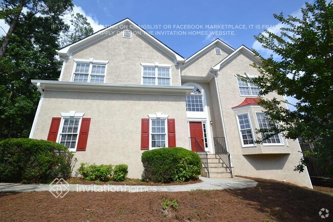 Building Photo - 2752 Wyndcliff Way