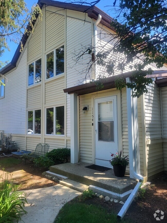 Building Photo - 1154 W Inverrary Ln