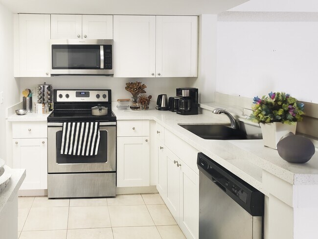 Foto del edificio - 9288 W Atlantic Blvd