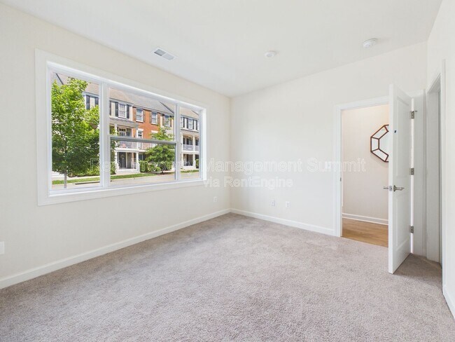 Foto del edificio - 1241 Old Trail Dr