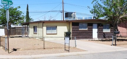 Building Photo - 2201 Davis Ave