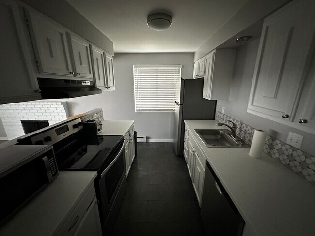 Foto del edificio - 308 E Weile Ave