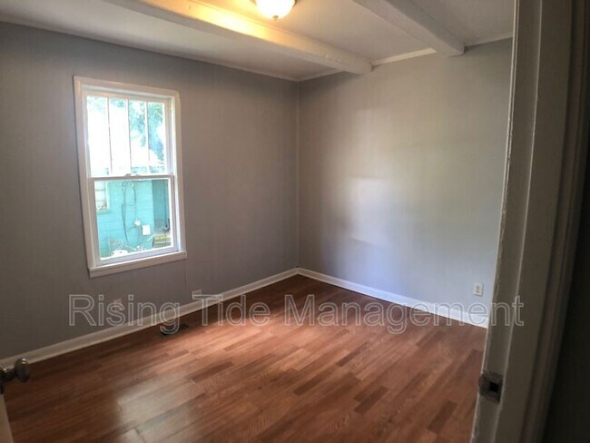 Foto del edificio - 3716 42nd St N