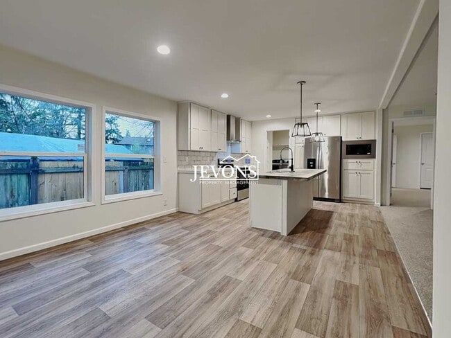 Building Photo - Charming Maple Valley Home on a Quiet Residential Street