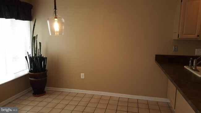 Building Photo - 802 Oyster Cove Dr