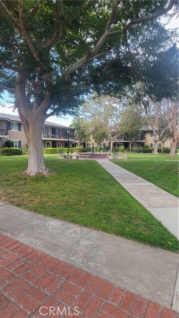 Building Photo - 660 S Glassell St