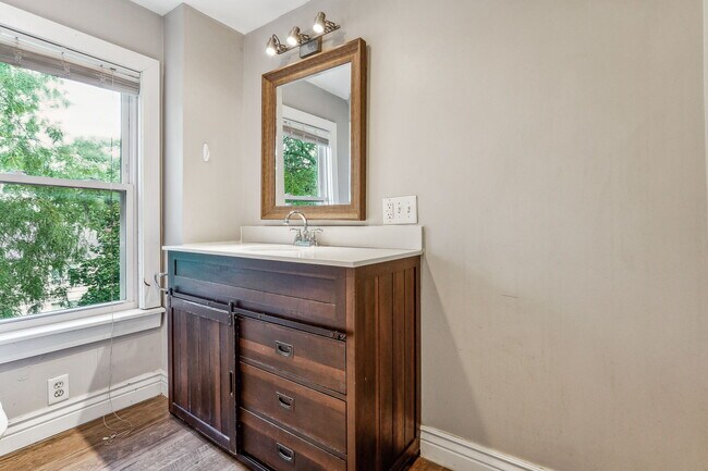 Building Photo - 2246 N 4th St