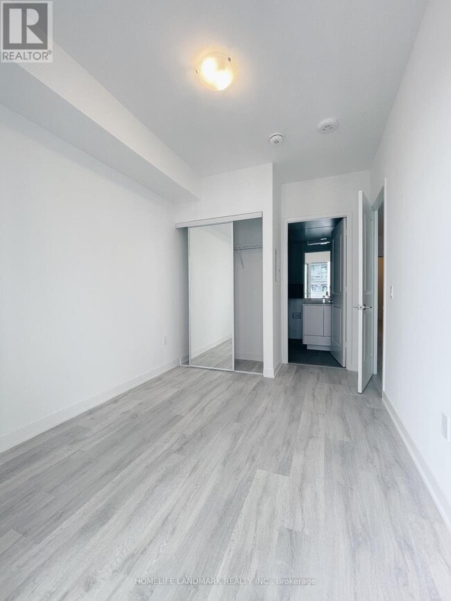 Building Photo - 100 Dalhousie St