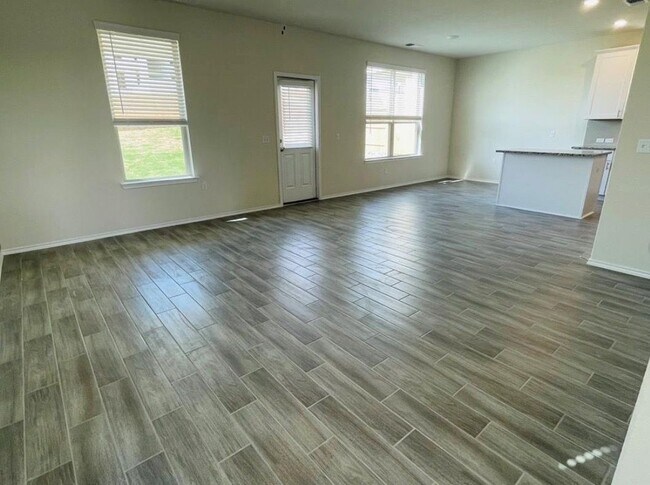 Building Photo - 10208 Buckskin Horse Wy