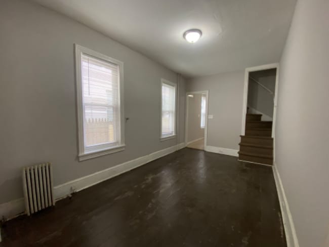 Building Photo - 107 Mulberry St