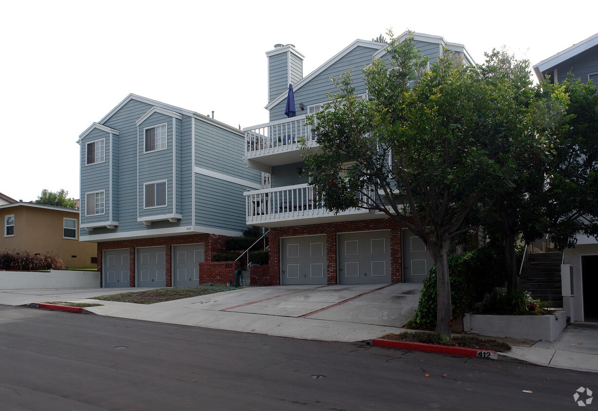 Building Photo - 418 Sierra St