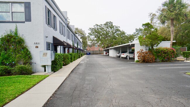Building Photo - 621 E Amelia St