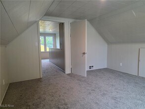 Building Photo - 859 E Avondale Ave