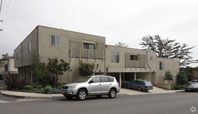 Building Photo - 396 Cypress Dr