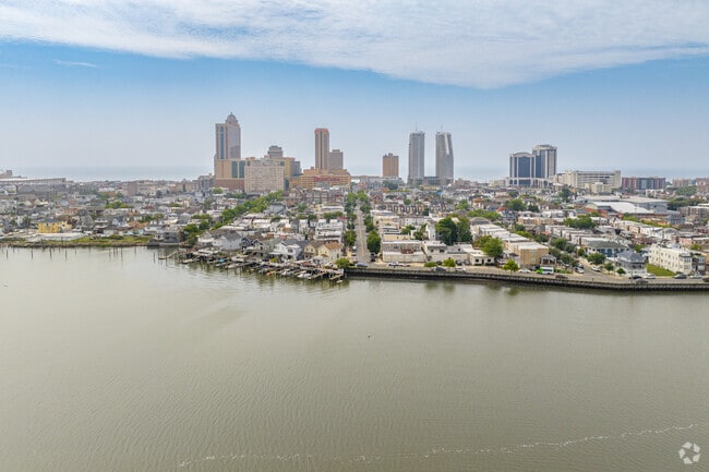Watch the sunrise on the bayside of Atlantic City in the Chelsea neighborhood.