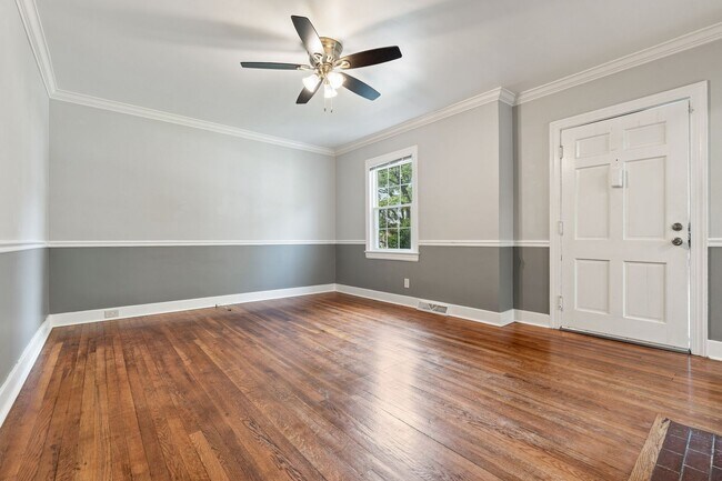 Building Photo - Charming 3-bedroom, 2-bath Cape Cod with a fenced yard, minutes from downtown!