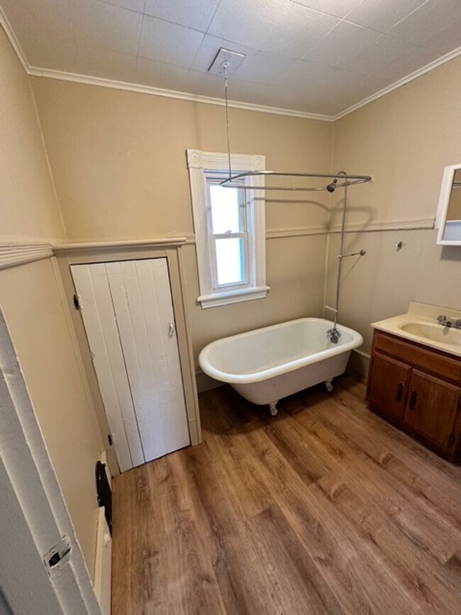 Foto del edificio - 490 Glenwood Ave