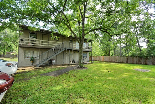 Foto del edificio - 9211 N Green River Dr