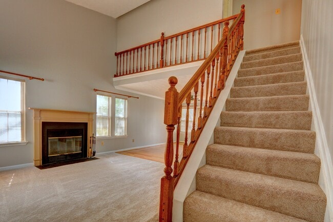 Building Photo - 13920 Lord Fairfax Pl