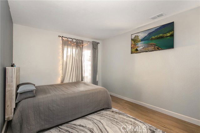 Foto del edificio - 13056 Aztec St