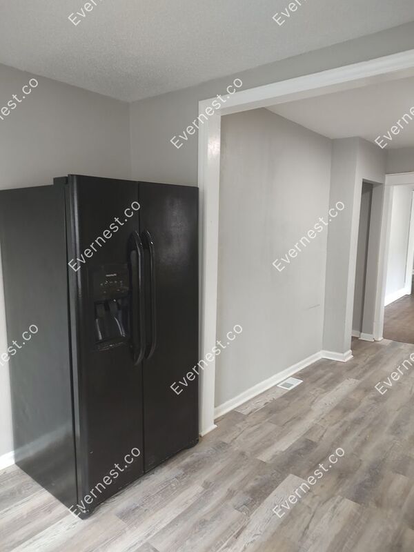 Building Photo - 3118 Chelsea Ave