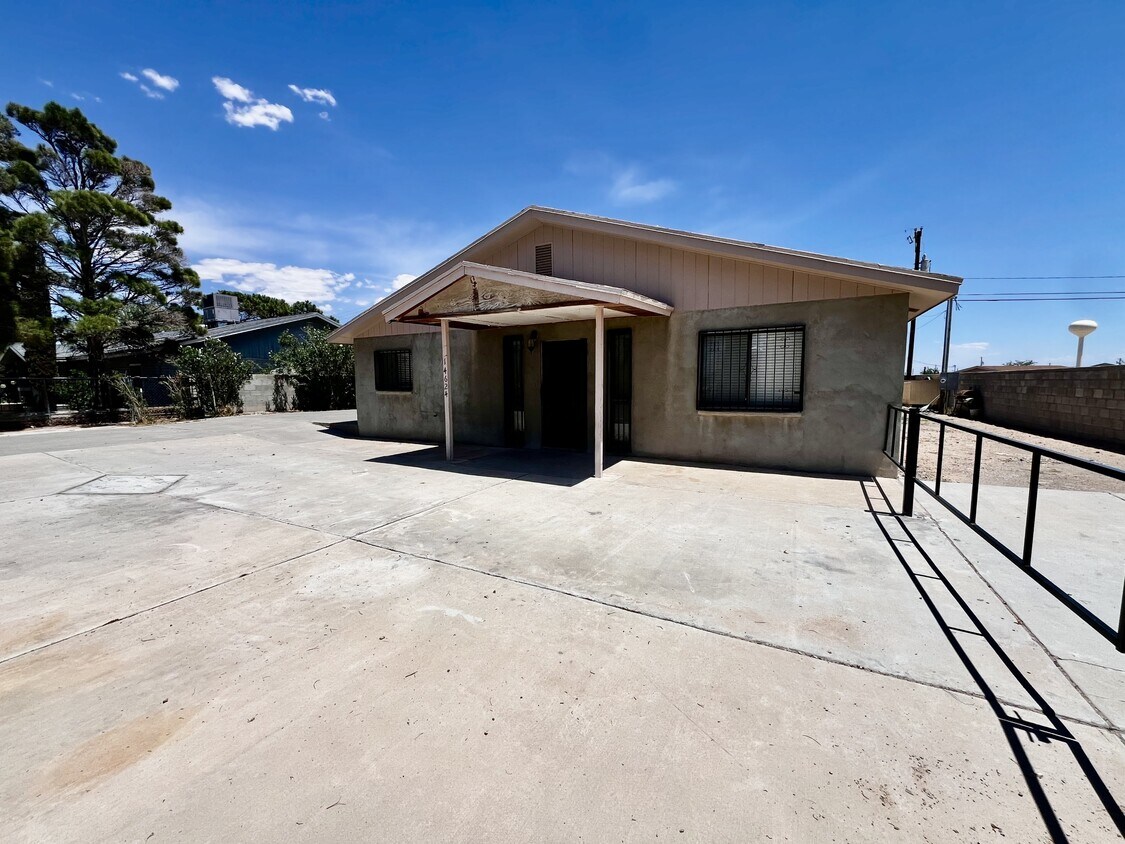 Foto principal - 14624 Eston Pl