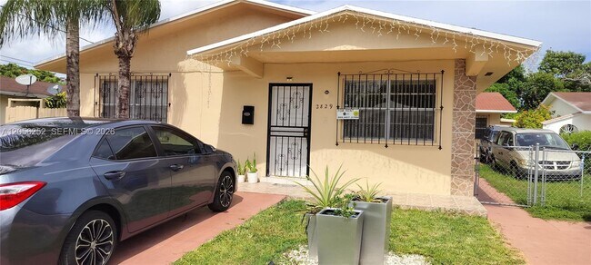 Foto del edificio - 2829 SW 38th Ct