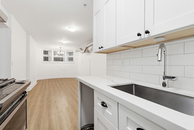 Building Photo - Trendy 1 Bed in Durand
