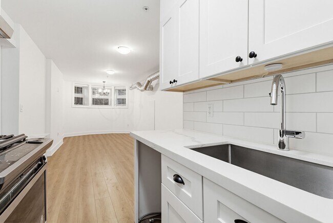 Photo du bâtiment - Trendy 1 Bed in Durand