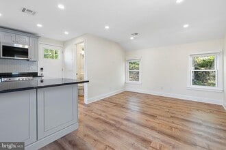 Building Photo - 103 Krewson Terrace