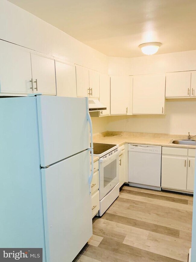 Foto del edificio - 6000 Sonoma Rd