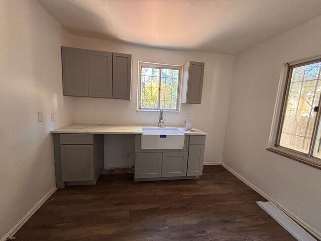 Foto del edificio - 16919 Monte Vista St