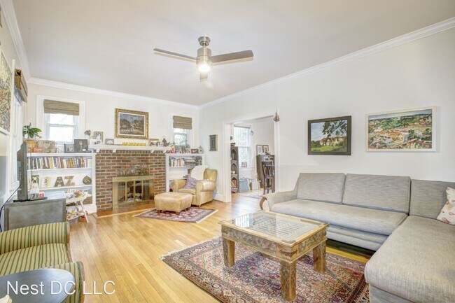 Foto del edificio - 3 br, 2 bath House - 3232 Military Rd NW