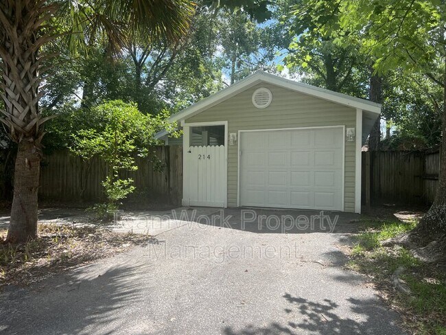Building Photo - 214 Pebble Creek Road