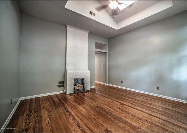 Building Photo - 1237 Hull St