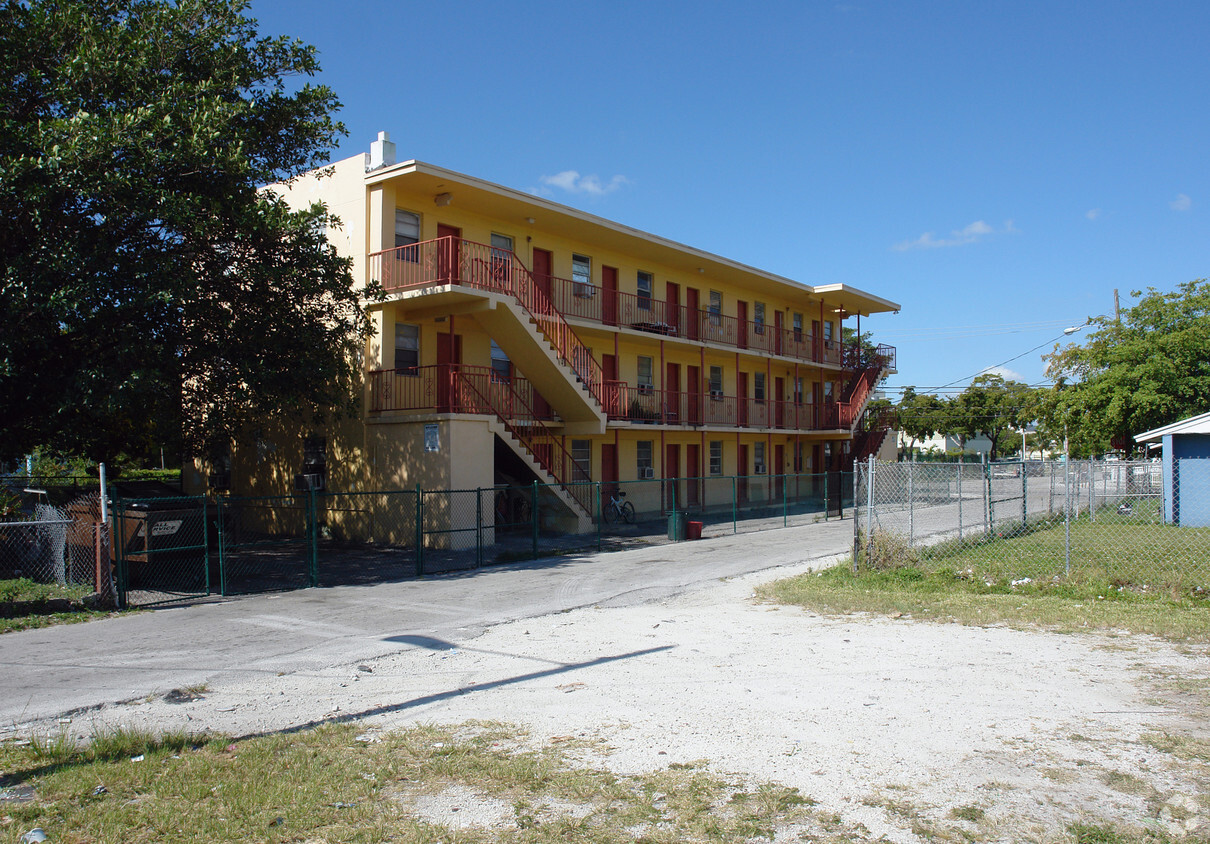 Primary Photo - 1837 NW 3rd Ave