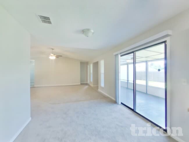 Building Photo - 7548 Allspice Cir S