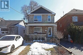 Building Photo - 15 Denison Rd W