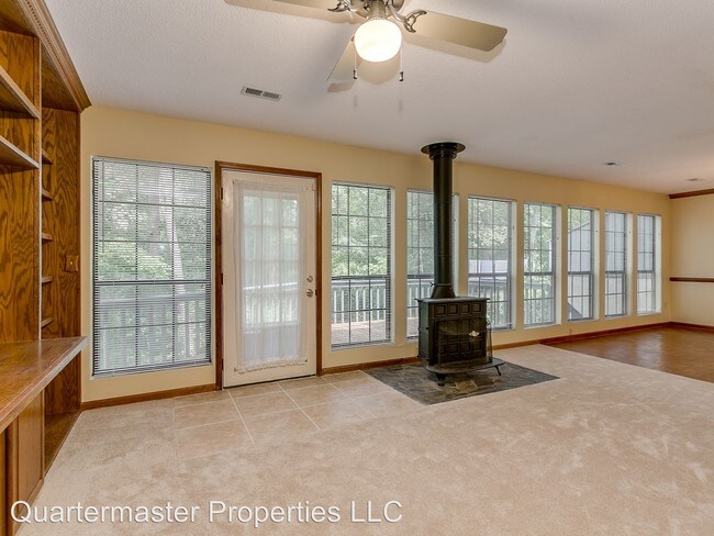 Foto del edificio - 3 br, 2.5 bath House - 216 Brookside Drive