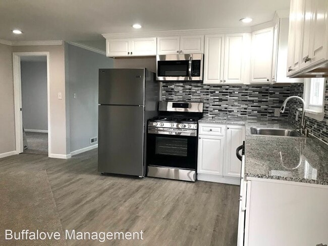 Building Photo - 4 br, 1.5 bath House - 875 New Rd