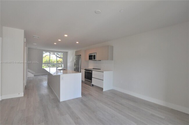Foto del edificio - 2505 NE 193rd St