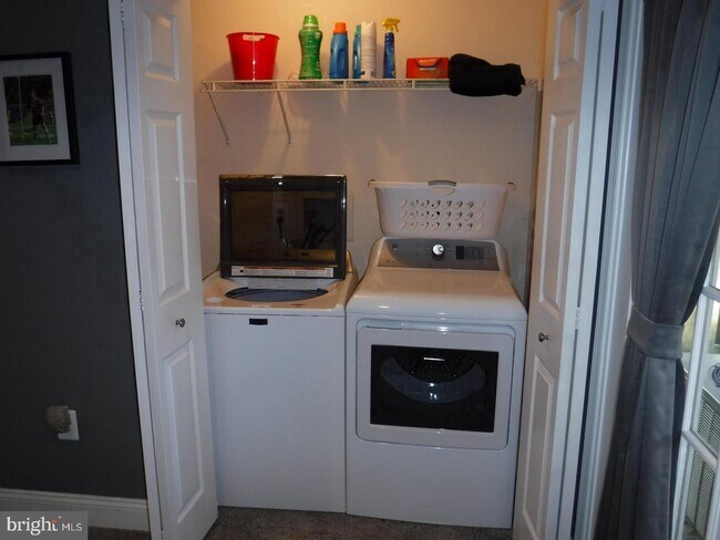 Foto del edificio - 11820 Edmont Pl