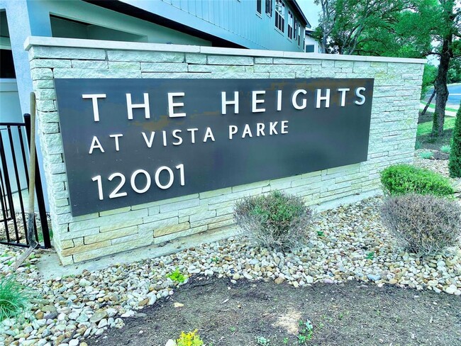 Foto del edificio - 12001 Vista Parke Dr