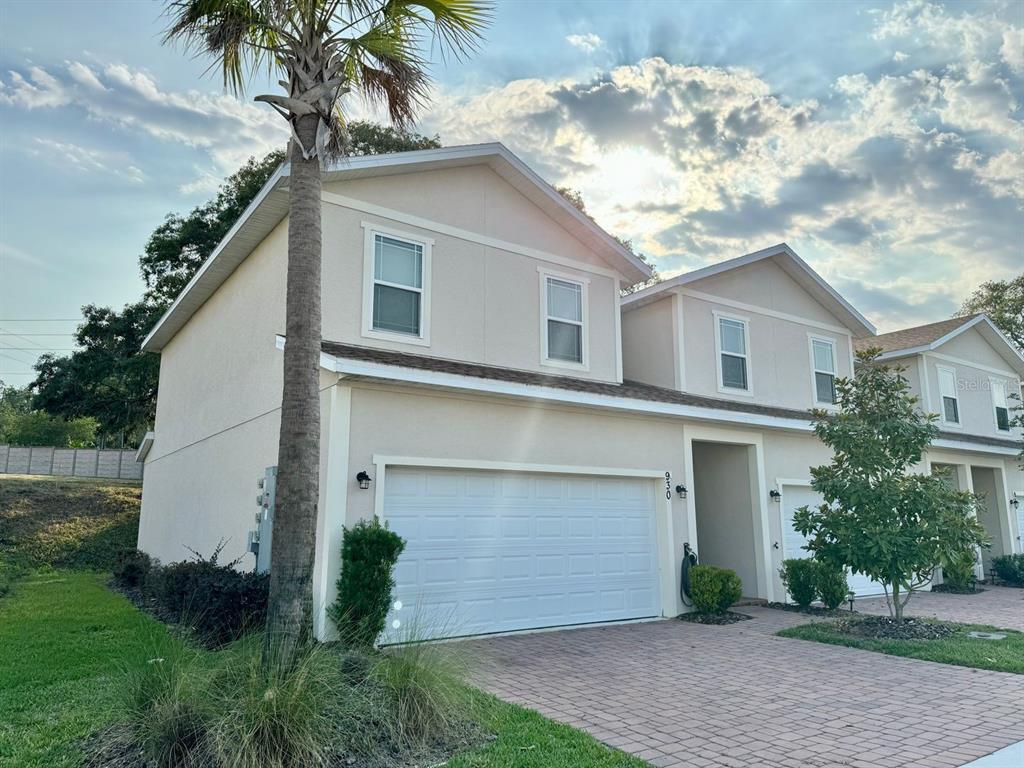 Foto principal - 930 Lakefront Village Dr